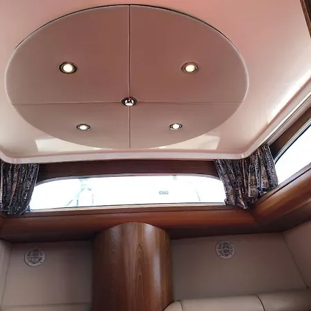 Hotel en barco Yacht Sequana