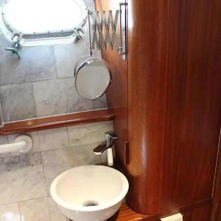 Yacht Sequana